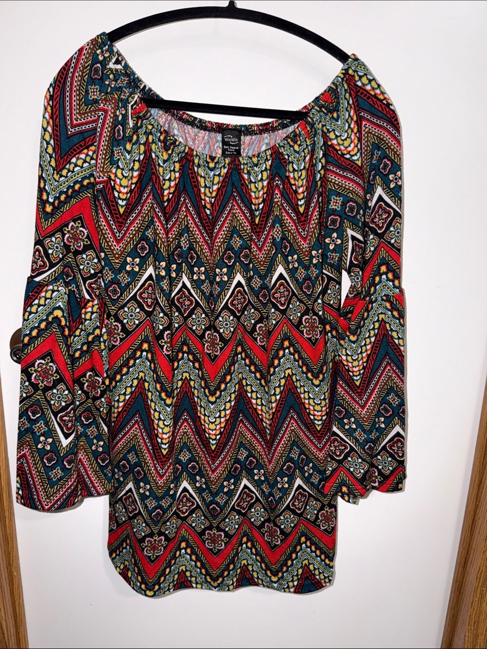 WinWin Multicolor Chevron & Floral Off-Shoulder Tunic